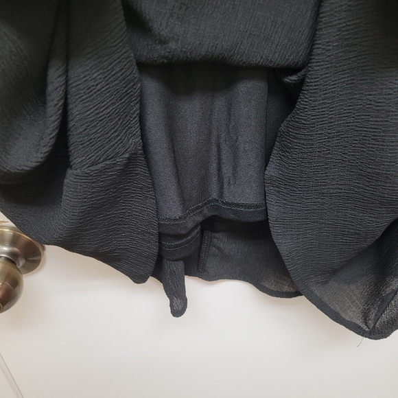 Black off the shoulder dress - Picture 6 of 6